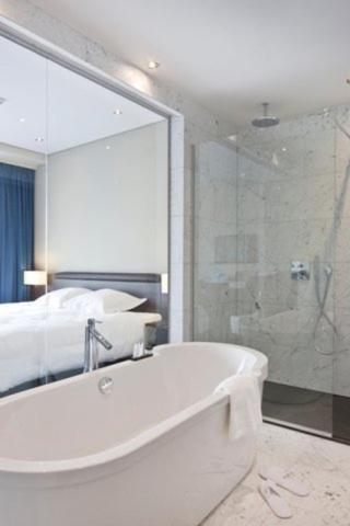 Blue Woods Hotel - Deerlijk Rom bilde